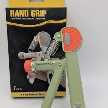 adjustable hand grip with counter